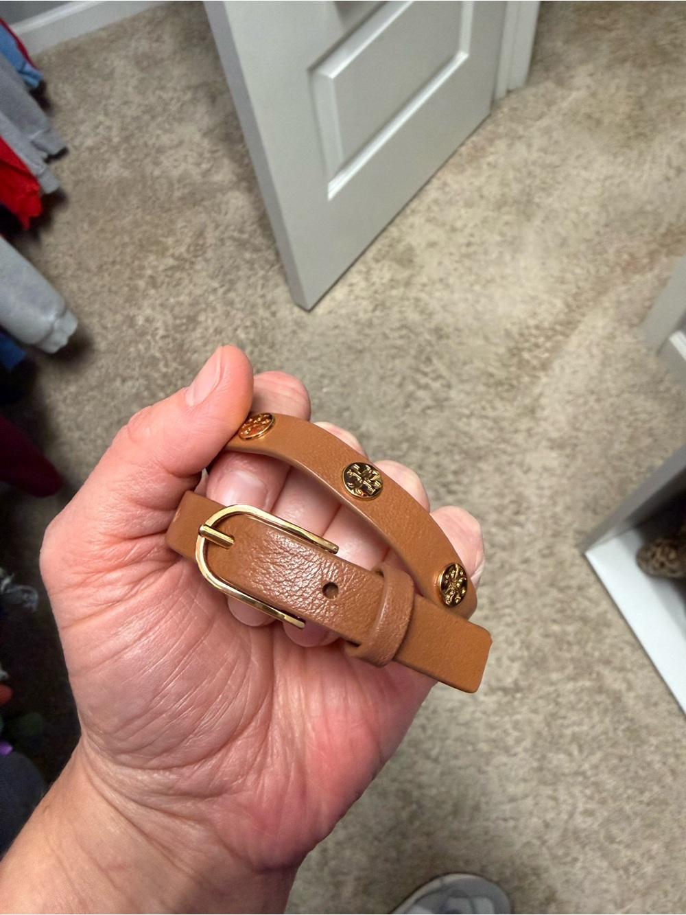 Tan Tory Burch Leather Double-Wrap Bracelet with Gold Logo Studs - Picture 2 of 3